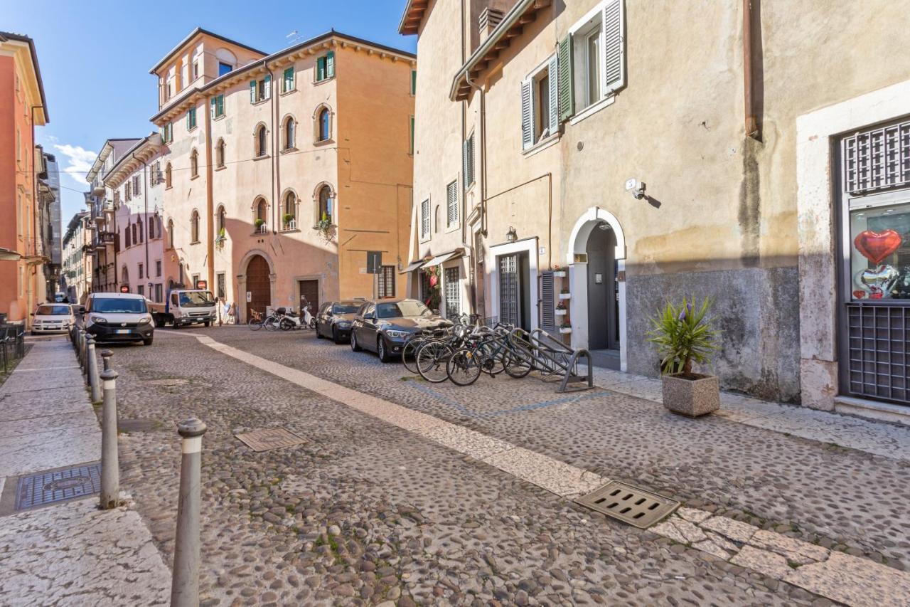 Appartamento Carega - Affitti Brevi Italia Verona Dış mekan fotoğraf
